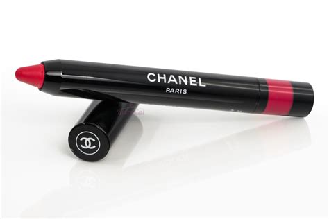 rouge crayon de couleur chanel